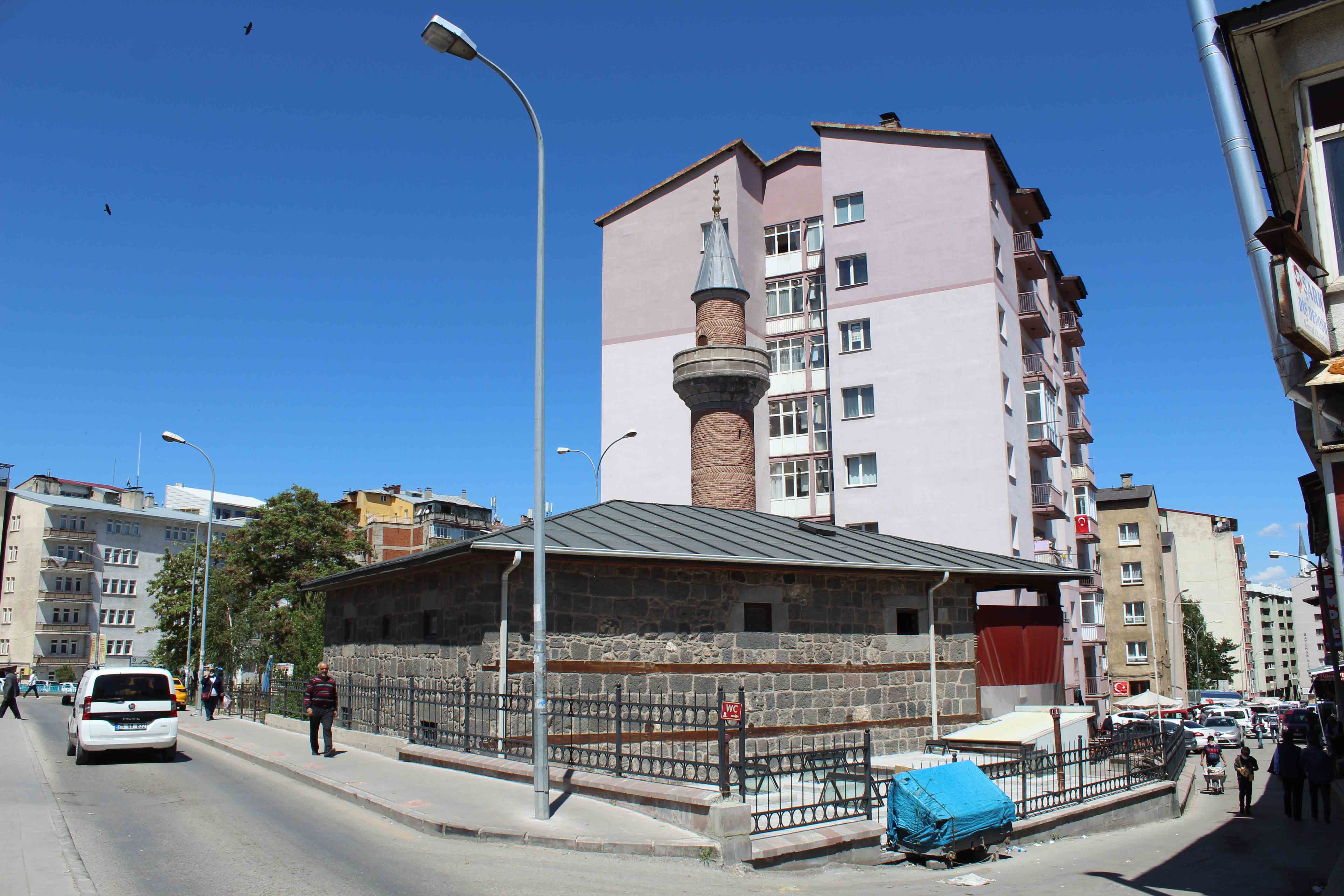 İHMAL CAMİİ